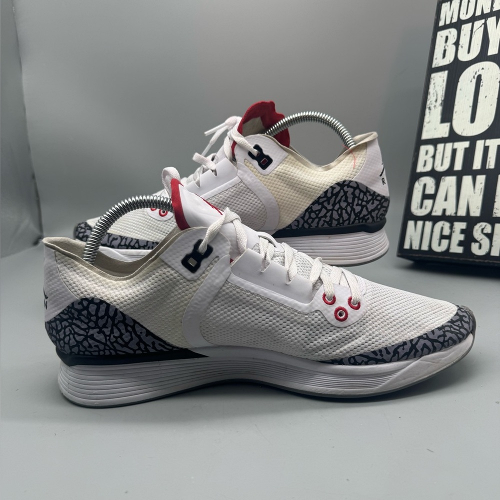 Size 8.5 - Jordan 88 Racer White Cement Men Walking Running Shoe - Picture 2 of 7